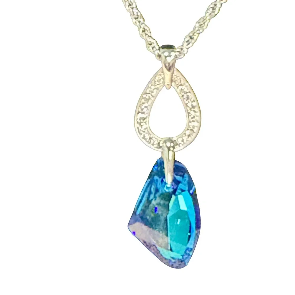 Jon Richard Bermuda Blue Swarovski Crystal Teardrop Pendant Necklace silver tone